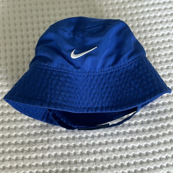 Nike Sunblocking Hat UPF40+ - Picture 2 of 5